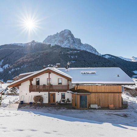 Villa Solinda App Rossini Сельва-ди-Валь-Гардена Экстерьер фото
