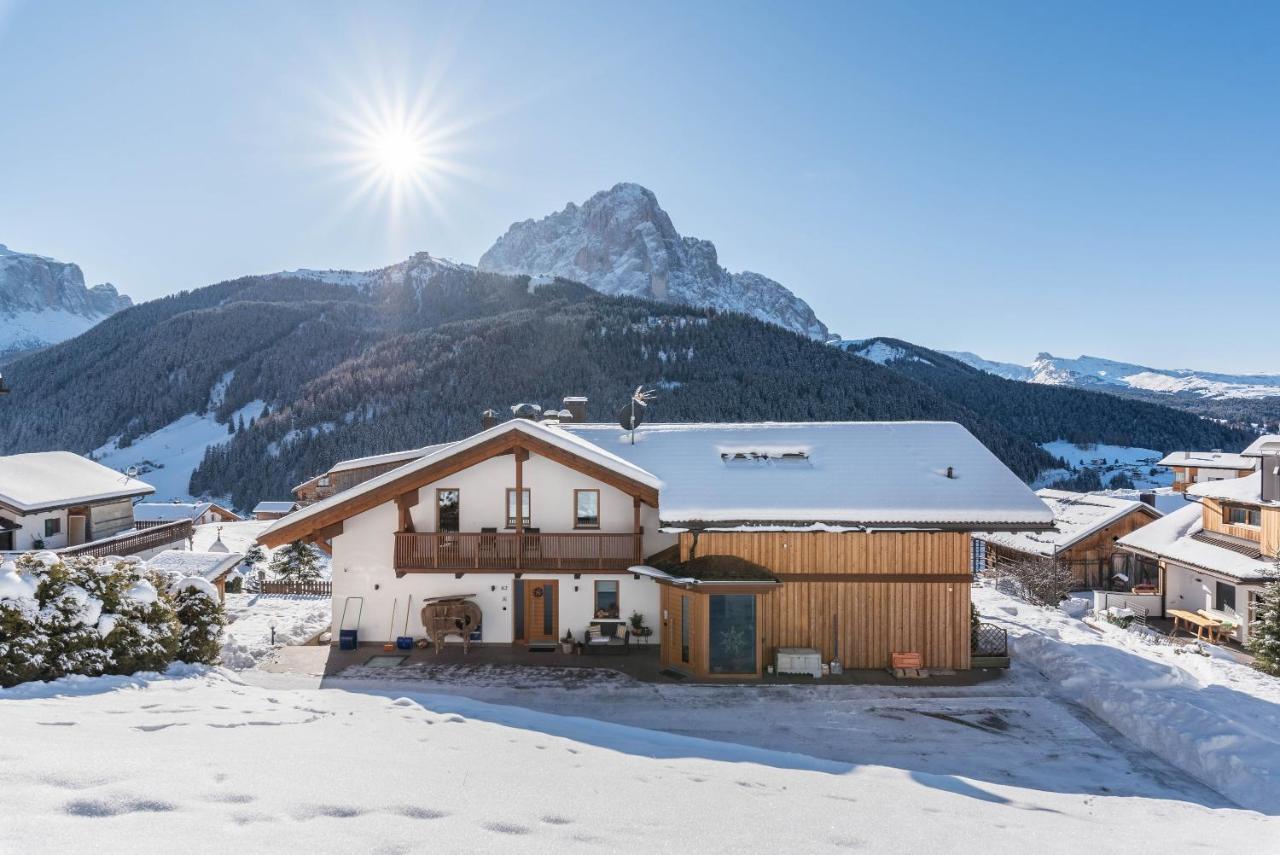 Villa Solinda App Rossini Сельва-ди-Валь-Гардена Экстерьер фото